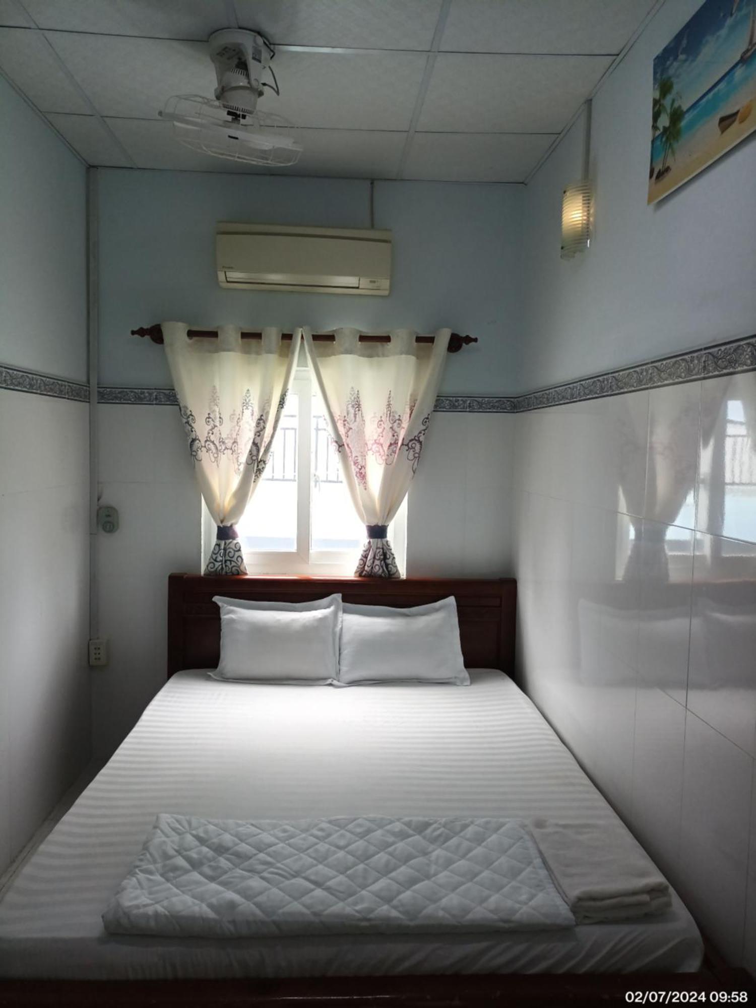 Hai Hien Guesthouse Дуонг-Донг Экстерьер фото