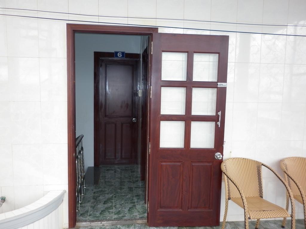 Hai Hien Guesthouse Дуонг-Донг Экстерьер фото