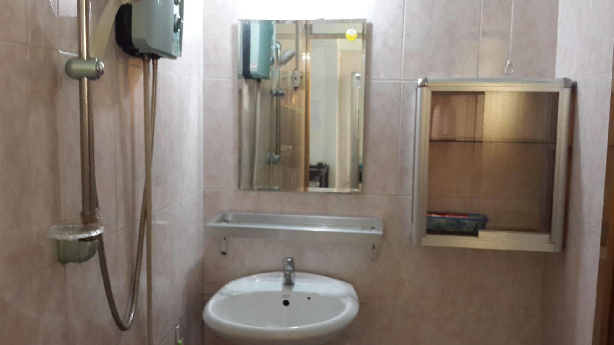 Hai Hien Guesthouse Дуонг-Донг Экстерьер фото
